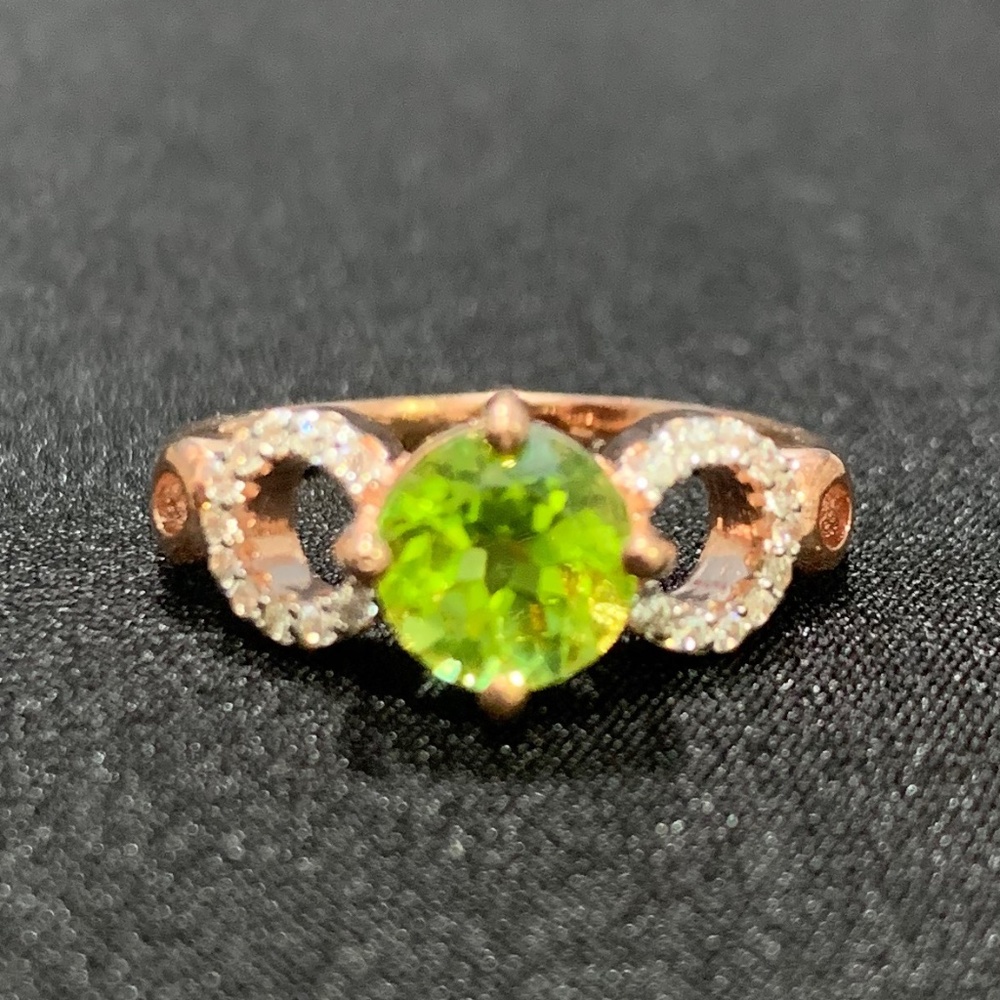 Light Green Round Cut Ring